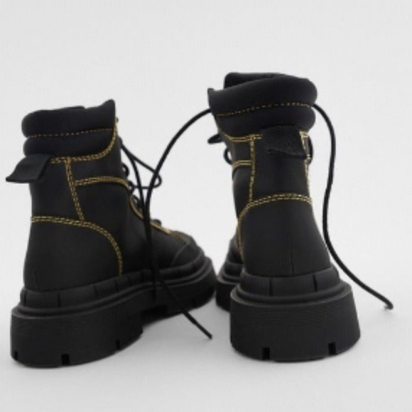 Zara | Low Heel Rubberized Lug Sole Ankle Combat Boots Size 6 NEW - Picture 3 of 10